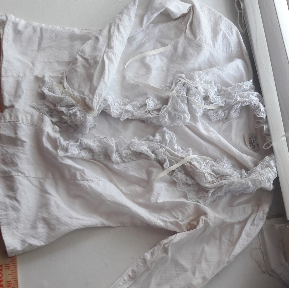 Off white  Long sleeve lace